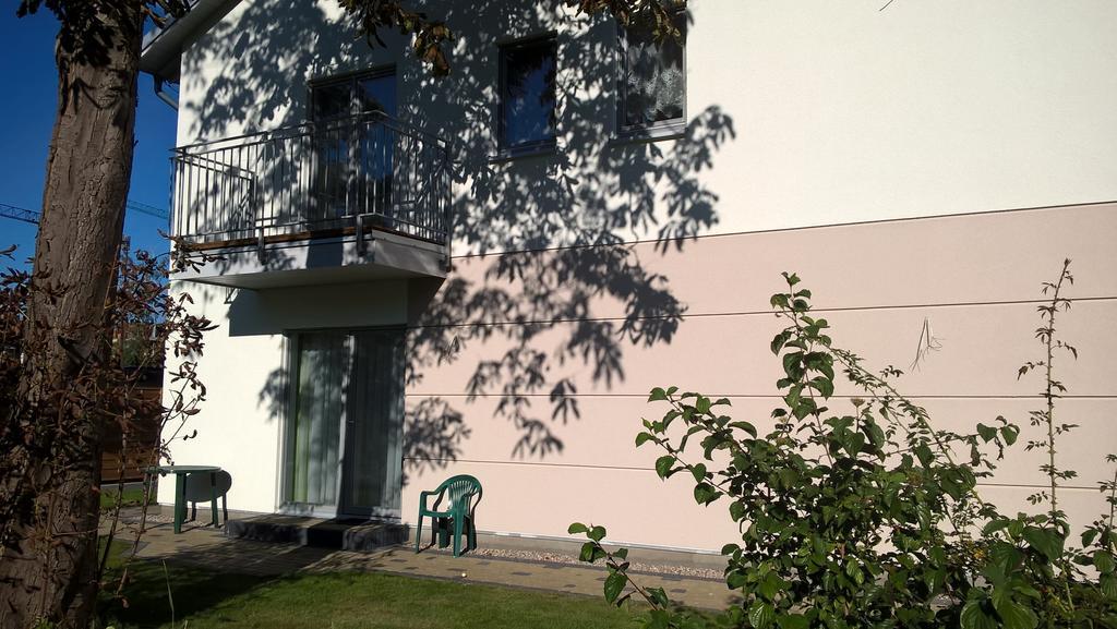 Aquila Pokoje Goscinne Mielno Exterior foto