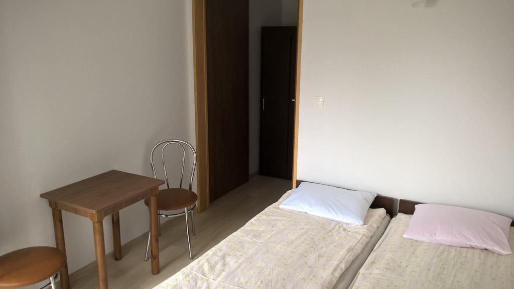 Aquila Pokoje Goscinne Mielno Exterior foto